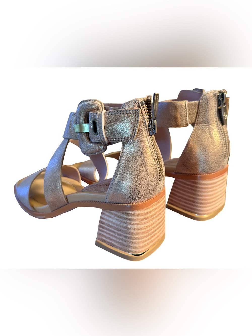 Donald Pliner NWT Sz 6M Metallic Gold Leather Crisscross Block Heel Sandals 362 - Picture 3 of 12